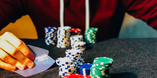 Cara Menghidupkan Stack Dalam di Poker